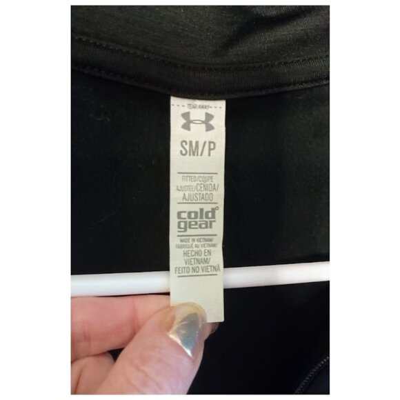 Under Armour Black Half-Zip - Picture 3 of 3